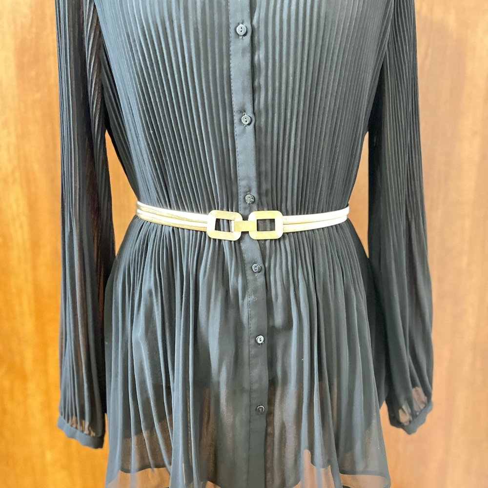Chic Cream Belt with Gold Buckle for Women